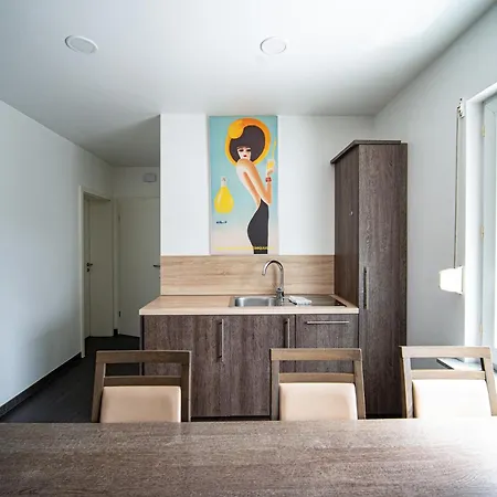 Zehnthof2a Wh02 Og - 2 Sz, 4 Betten Pulheim